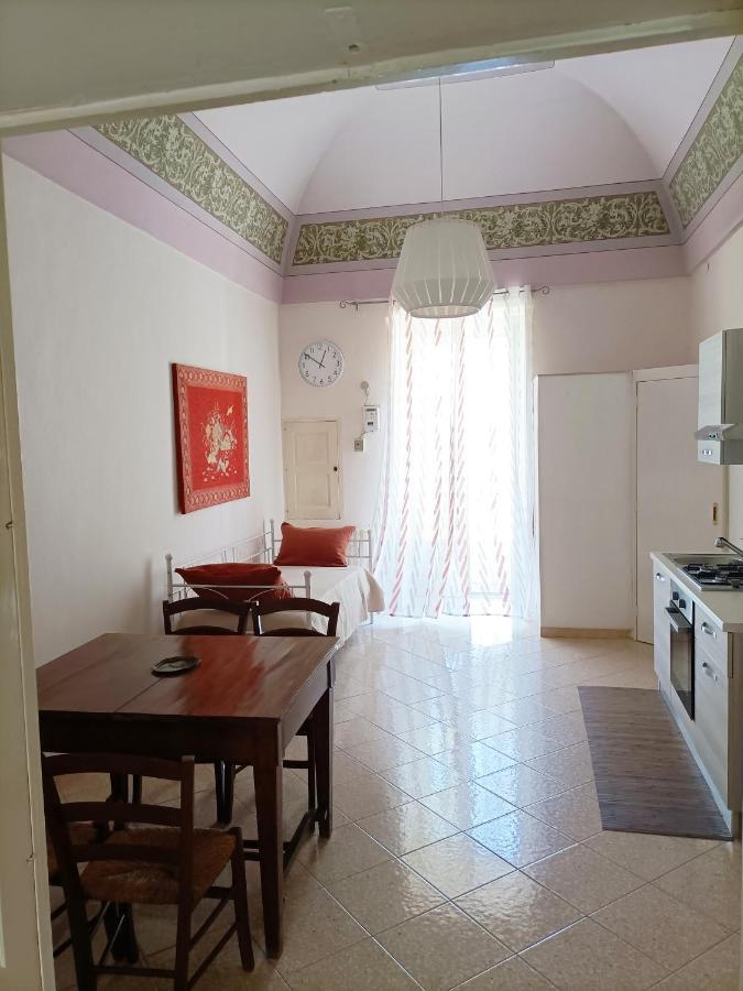 Da Zio Lello Apartment Martina Franca Bagian luar foto